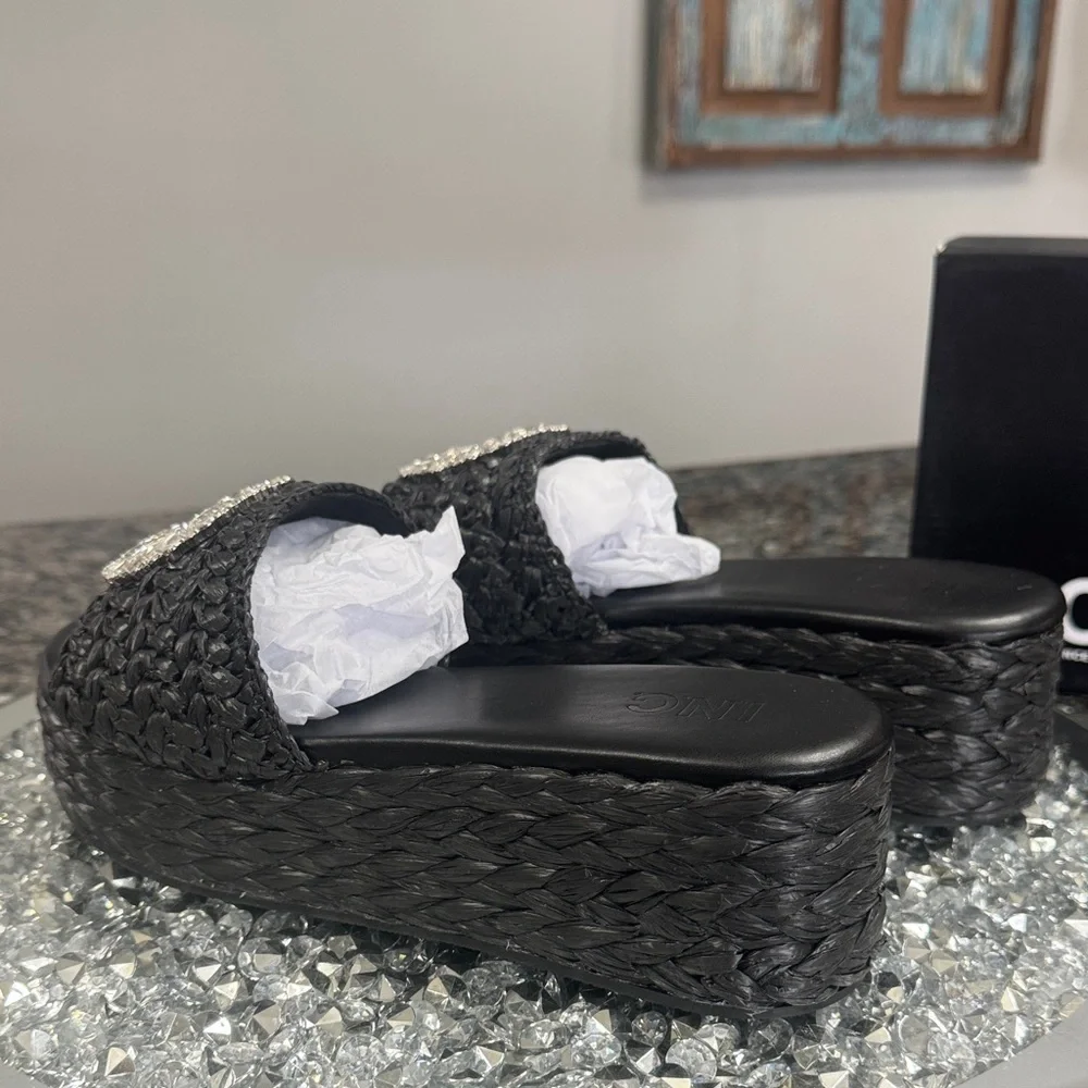 INC International Concepts Black Silver Raffia Woven Platform Sandals NEW 9.5